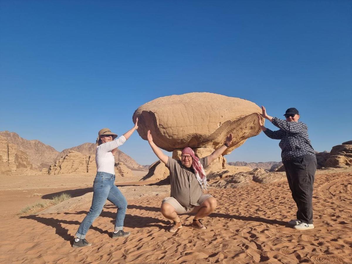 Mojo Camp, 瓦迪拉姆 外观 照片